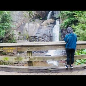 Meet your Posher, Celia